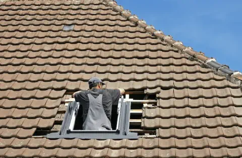 Pose de velux - Les Magnils-Reigniers